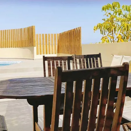 Luxury To The Ocean Casa de Férias Tablero