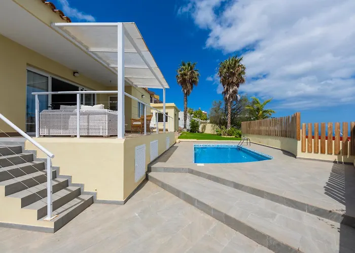 Luxury To The Ocean *