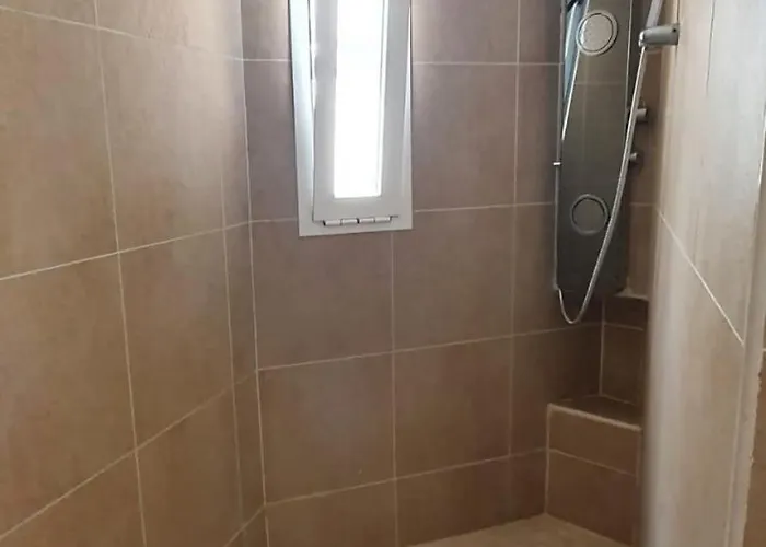 Luxury To The Ocean *