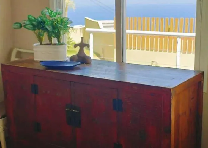 Luxury To The Ocean *